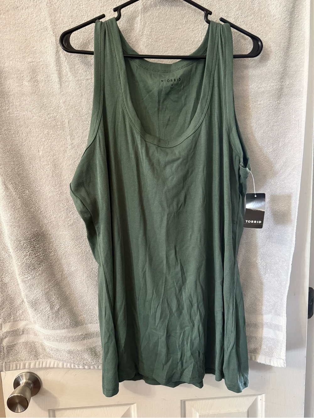 torrid Olive Green Scoop Neck Tank Top